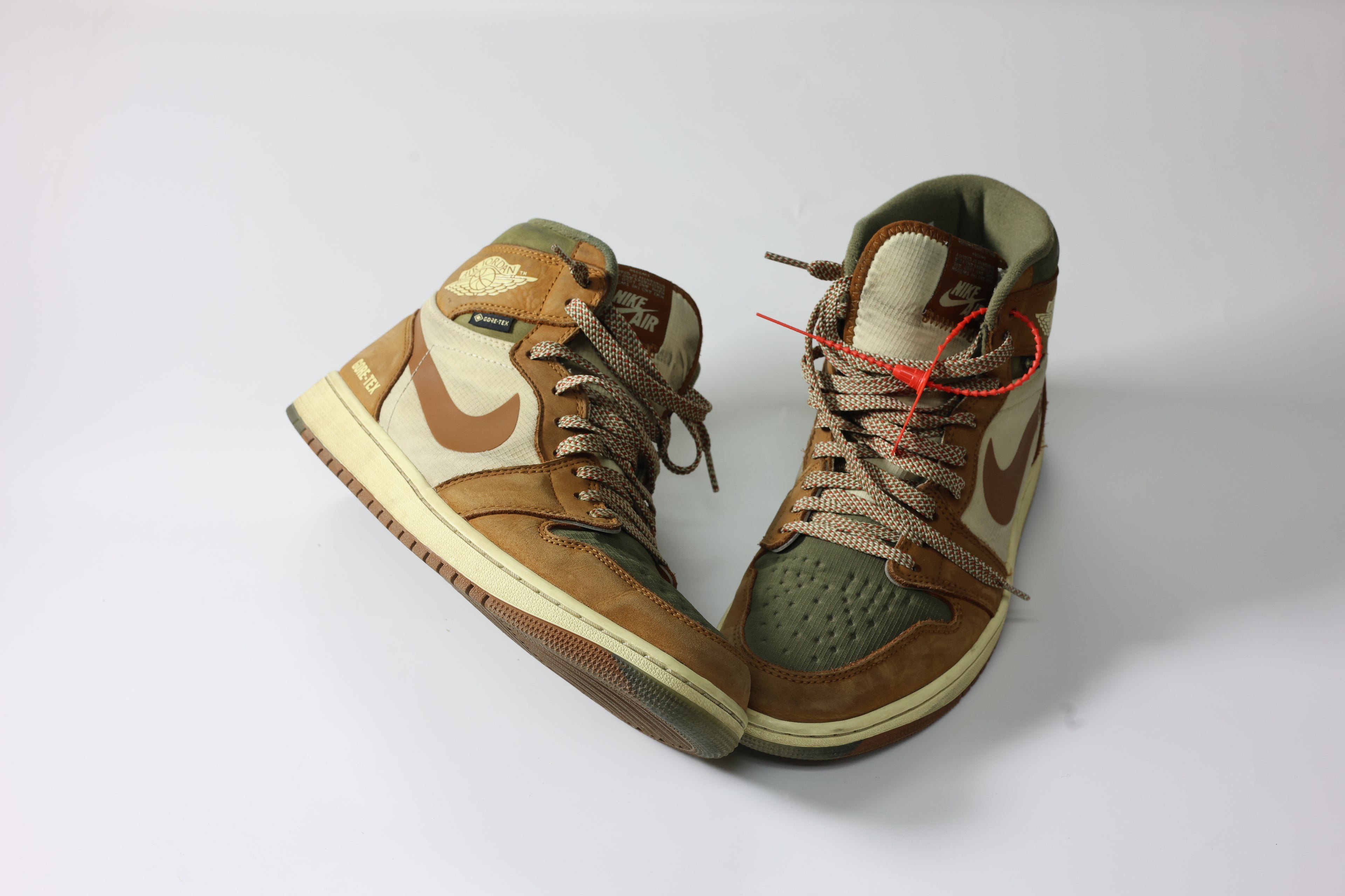 Suede / Nubuck & Nubuck Leather | Mesh or Mixed Material | Canvas | Denim Redye Essentials