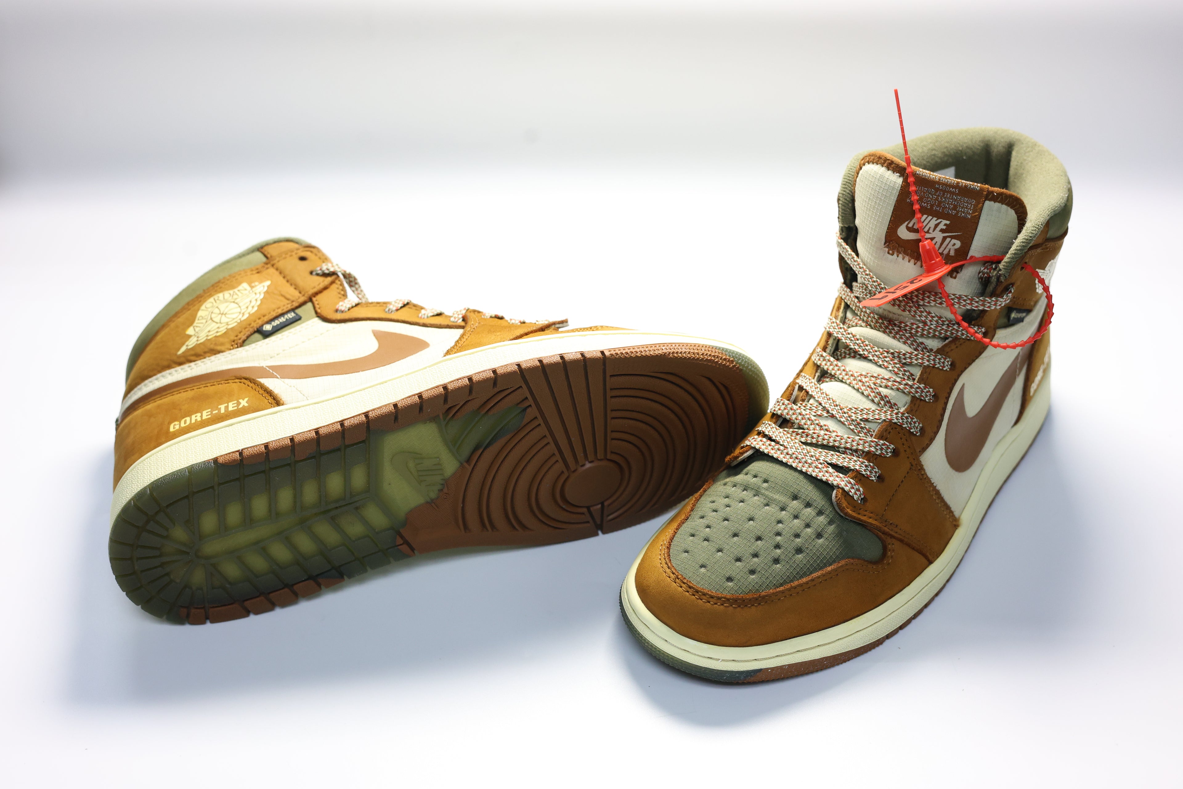 Suede / Nubuck & Nubuck Leather | Mesh or Mixed Material | Canvas | Denim Redye Essentials