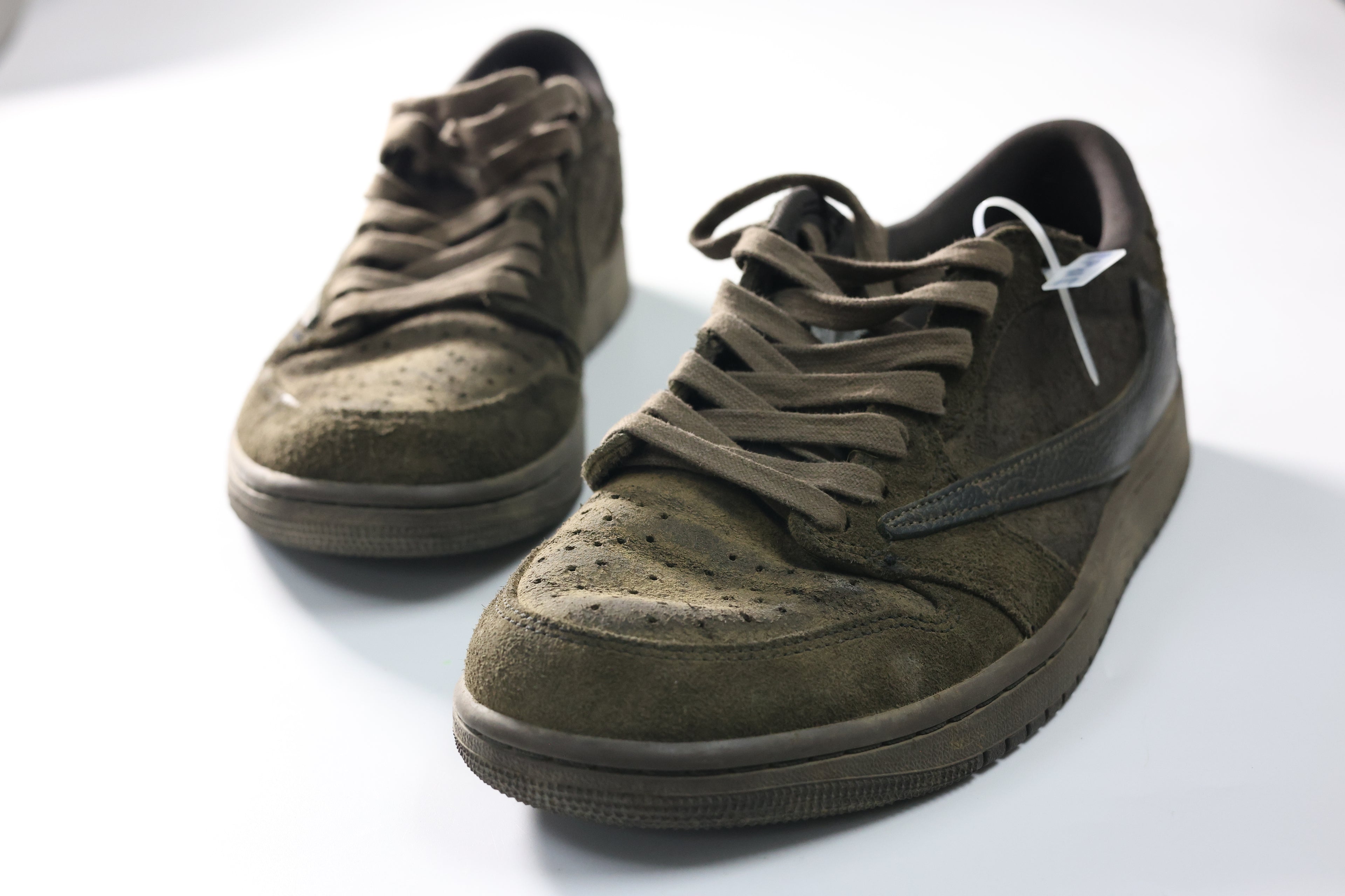 Essential  Cleaning Service | Shoes | Heels | Hats & Handbags